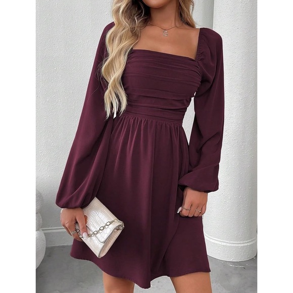 Abercrombie & Fitch Dresses & Skirts - Abercrombie Dress Long Sleeve Chiffon Mini Dress in Burgundy Maroon Size Small